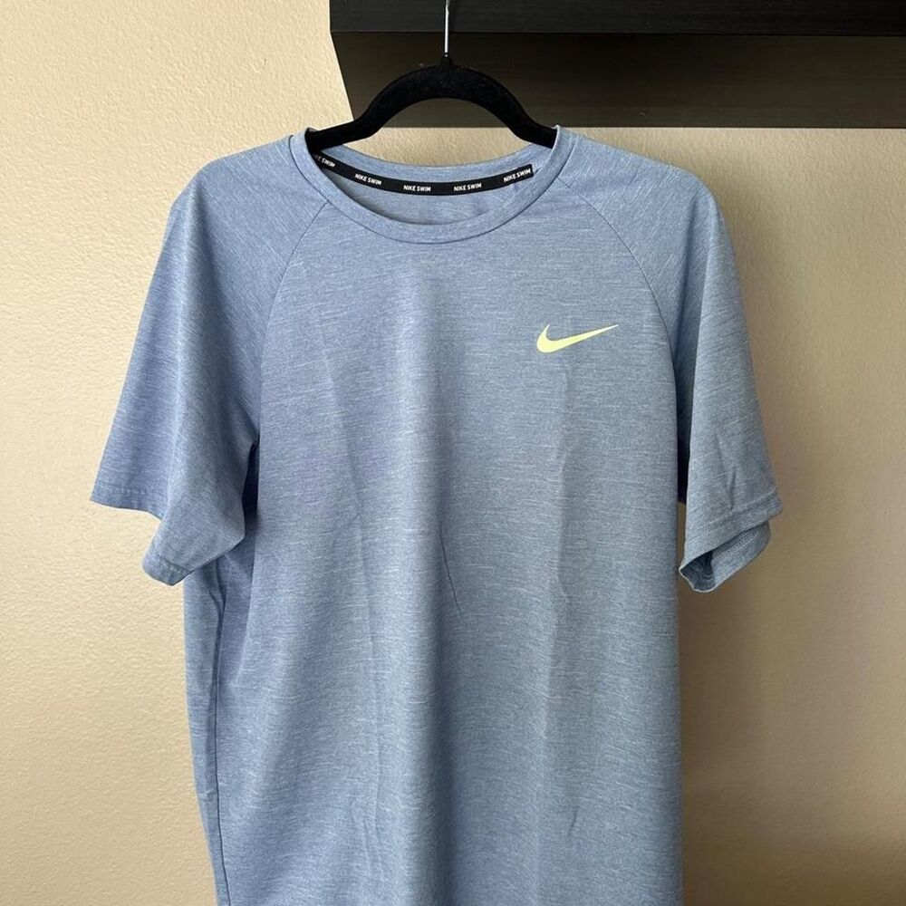 Nike Men's Blue T-shirt